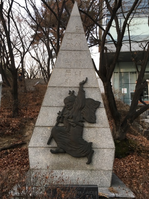 성대 학생의 가방이 쌓인 자리... 책방 풀무질과 나 #3