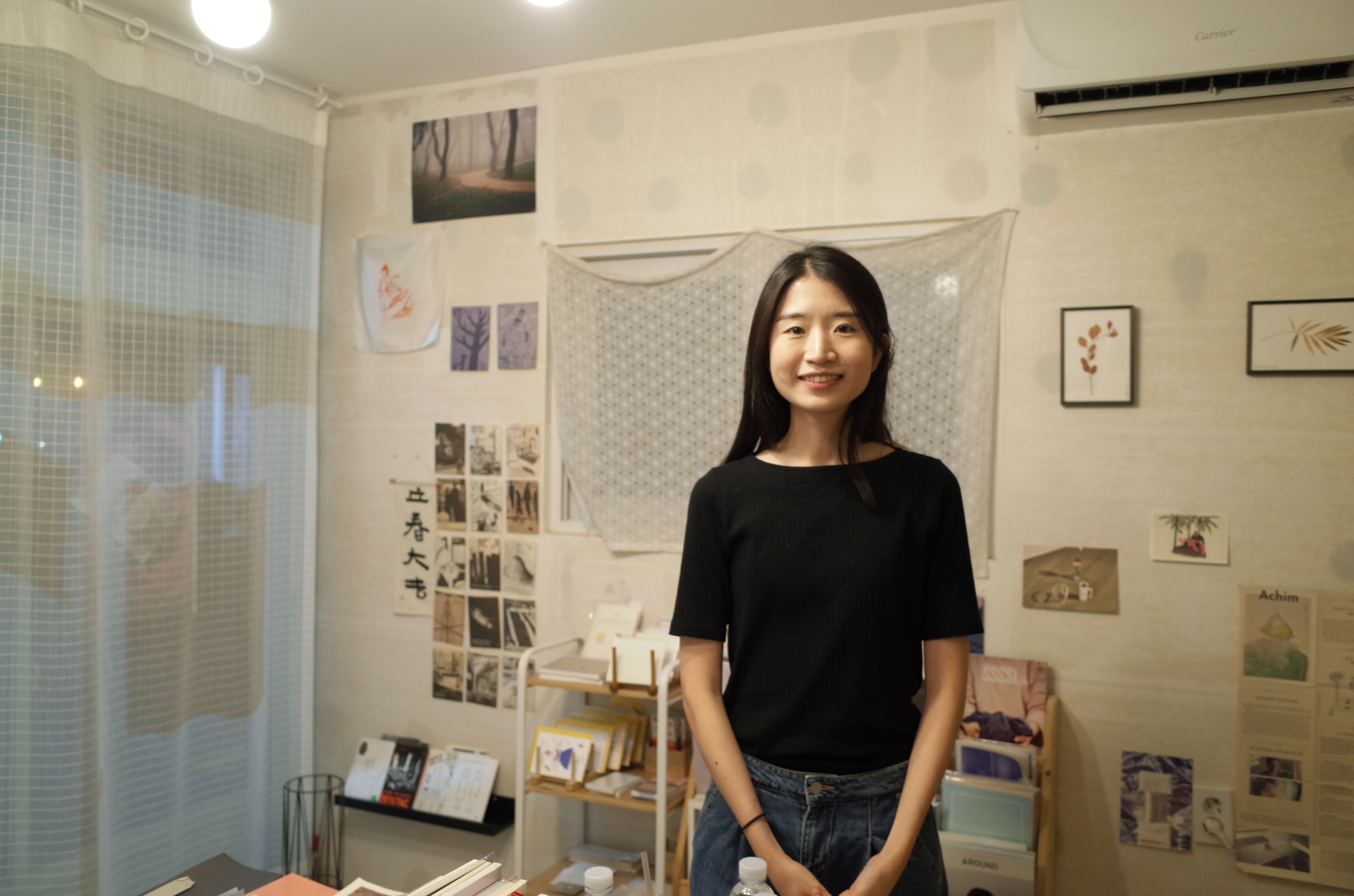동네서점 '책방 지나가다'가 살리다 출판사를 응원합니다