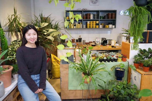 동네서점 오버그린파크가 출판사 '나무연필'을 응원합니다.